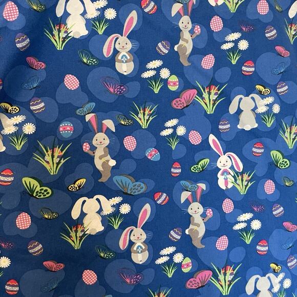 Zoe and Chloe Women's Uniform Scrub Top Size M Easter Bunny Eggs Flowers Spring - Picture 5 of 6